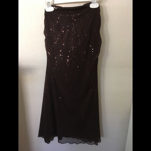 Brown glitter dress neck strap that is adjustable